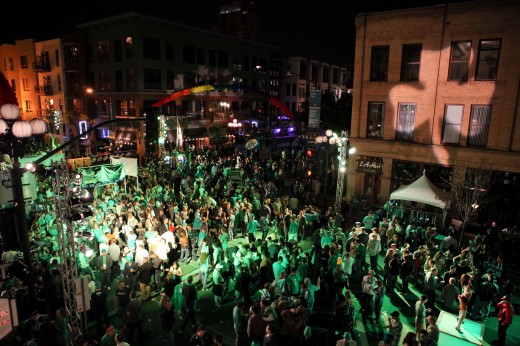 Green ShamRock Sea in the Gaslamp Quarter