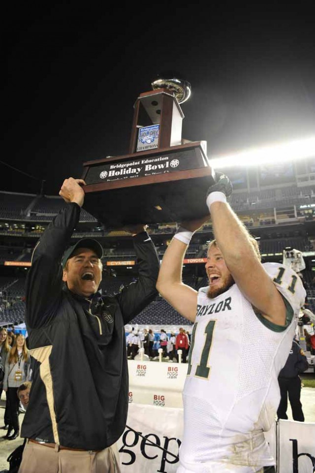 The Baylor Bears won in '12, who will hold the Holiday Bowl trophy in '13?