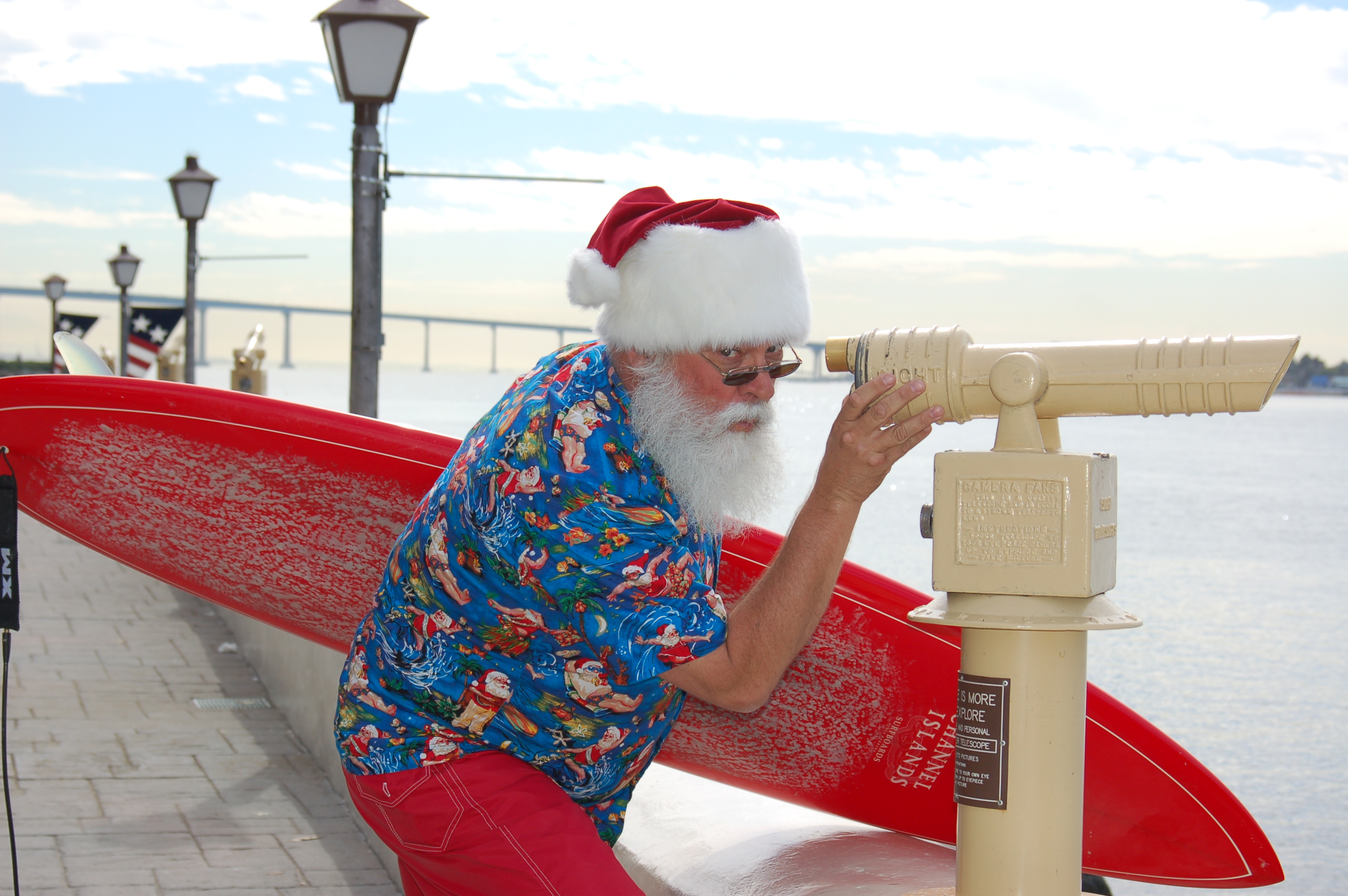 Surfin' Santa Arrival