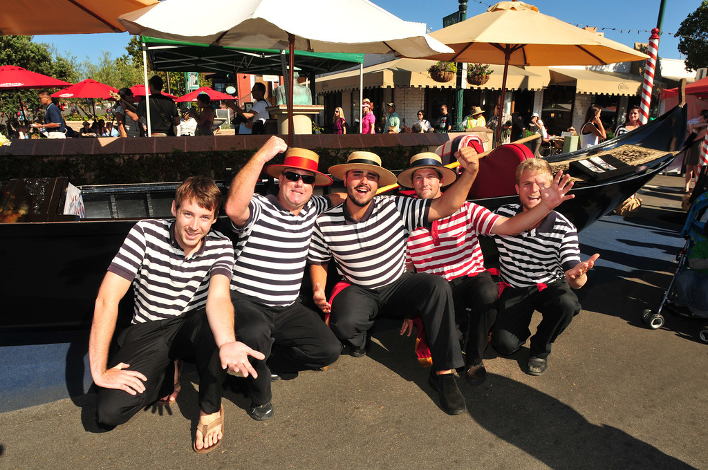 Gondoliers at the Little Italy Festa!