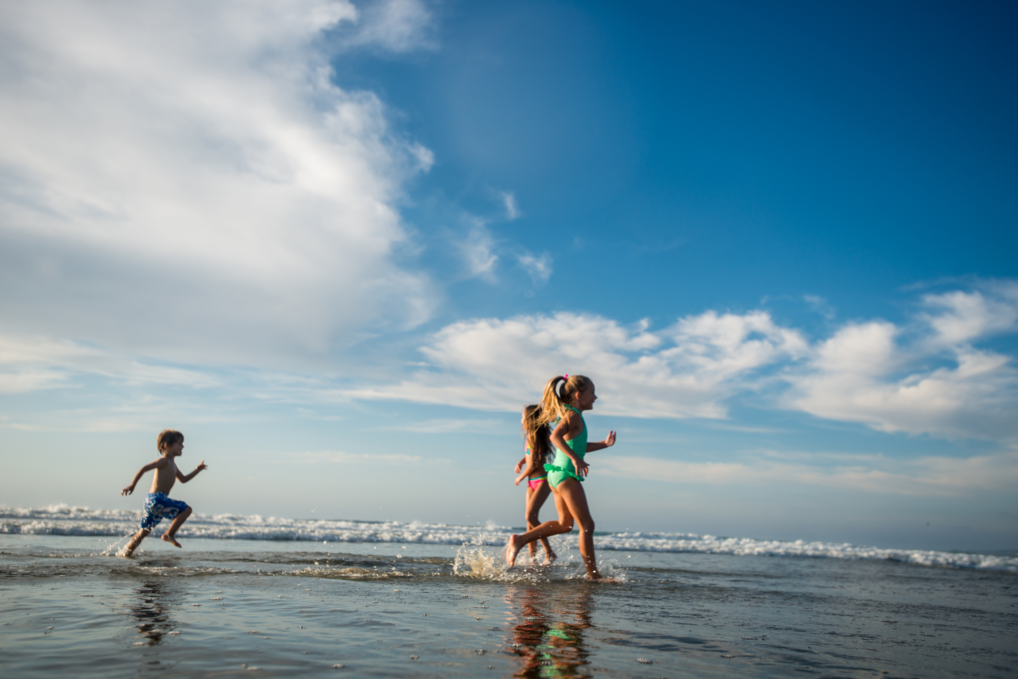 Kids Play at One of San Diego's Family Friendly Beaches